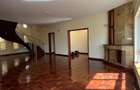 5 Bed Townhouse with En Suite in Lavington - 3