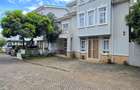 5 Bed Townhouse with En Suite in Lavington - 2