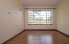 5 Bed Townhouse with En Suite in Westlands Area - 12