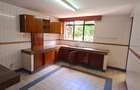 4 Bed Apartment with En Suite at Riverside Drive - 18