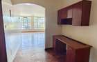 3 Bed Apartment with Swimming Pool at Statehouse Avenue - 7