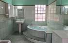 4 Bed Townhouse with En Suite at Migori Road - 14