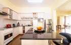 3 Bed Apartment with En Suite in State House - 5