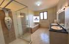 5 Bed Villa with En Suite in Kitisuru - 16