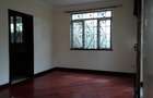 5 Bed Townhouse with En Suite at Lavington Road - 12