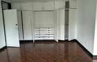 4 Bed Townhouse with En Suite in Lavington - 10