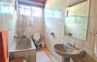 5 Bed House with En Suite at Nyari - 12