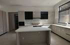 5 Bed Townhouse with En Suite in Lavington - 14