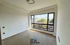 2 Bed Apartment with En Suite at Riverside Drive - 11