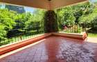 4 Bed Villa with En Suite in Lavington - 1
