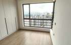 3 Bed Apartment with En Suite in Riverside - 5