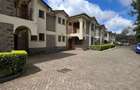 5 Bed Townhouse with En Suite in Lavington - 1