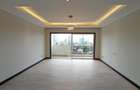 2 Bed Apartment with En Suite in Riverside - 4
