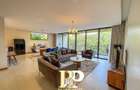 Furnished 4 Bed Apartment with En Suite in Spring Valley - 1
