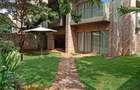 5 Bed Townhouse with En Suite in Lavington - 2