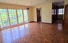 5 Bed Townhouse with En Suite at Spring Valley - 20