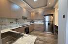 2 Bed Apartment with En Suite in Brookside - 9