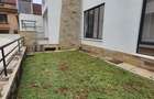5 Bed Villa with En Suite in Lavington - 5