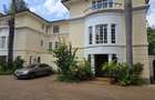 4 Bed Townhouse with En Suite in Spring Valley - 1