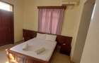 Serviced 2 Bed Apartment with En Suite at Links Road - 5