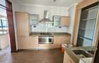 4 Bed House with En Suite in Ridgeways - 6