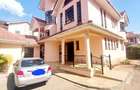 5 Bed Townhouse with En Suite at Lavington Green - 3