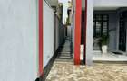 6 Bed Townhouse with En Suite in Membley - 2