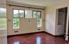 5 Bed House with En Suite at Lavington - 5