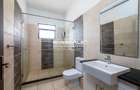 3 Bed Apartment with En Suite in General Mathenge - 10