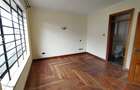 5 Bed Townhouse with En Suite in Lavington - 16
