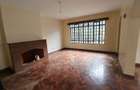 4 Bed Townhouse with En Suite at Lavington - 14