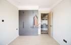 1 Bed Apartment with En Suite at Hatheru Road - 4