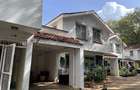 3 Bed Townhouse with En Suite at Lantana Road - 2