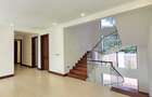 6 Bed Townhouse with En Suite at Old Kitusuru - 15