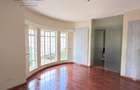 5 Bed Townhouse with En Suite at Spring Valley - 6