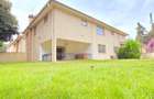 5 Bed Townhouse with En Suite at Apple Cross - 5