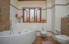 4 Bed Townhouse with En Suite in Kitisuru - 8