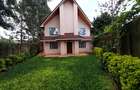 6 Bed Townhouse with En Suite at Lavington Road - 3