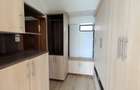 3 Bed Apartment with En Suite in Nyari - 14