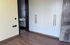 4 Bed House with En Suite in Membley - 10