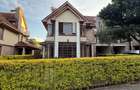 5 Bed Townhouse with En Suite at Lavington - 9