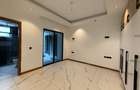 5 Bed Apartment with En Suite in Spring Valley - 10