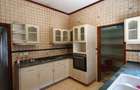 4 Bed Apartment with En Suite in Parklands - 8