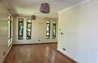5 Bed Townhouse with En Suite at Lavington Green - 16