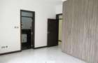 2 Bed Apartment with En Suite in Westlands Area - 3