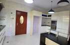 5 Bed Townhouse with En Suite at Lavington Green - 16