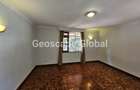 5 Bed House with En Suite in Runda - 14