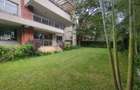 5 Bed Townhouse with En Suite in Lavington - 10