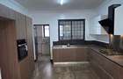 3 Bed Apartment with En Suite at City Park - 4