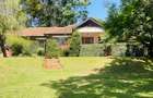 5 Bed House with En Suite in Lavington - 3